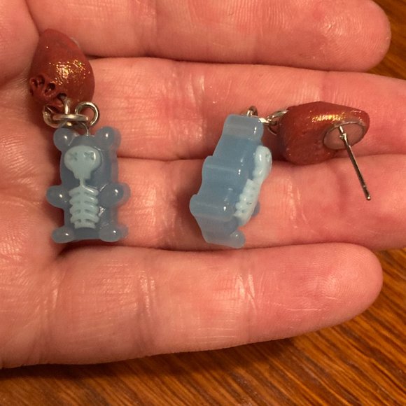 Lick It N Stick It Red and Blue Scummy Bear Boob Earrings - Picture 2 of 2